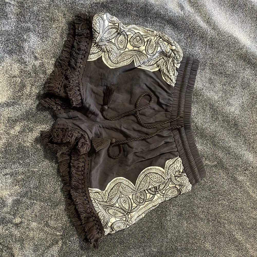 Mossimo shorts size small.
